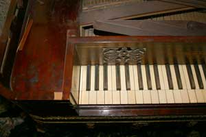 Thompson piano